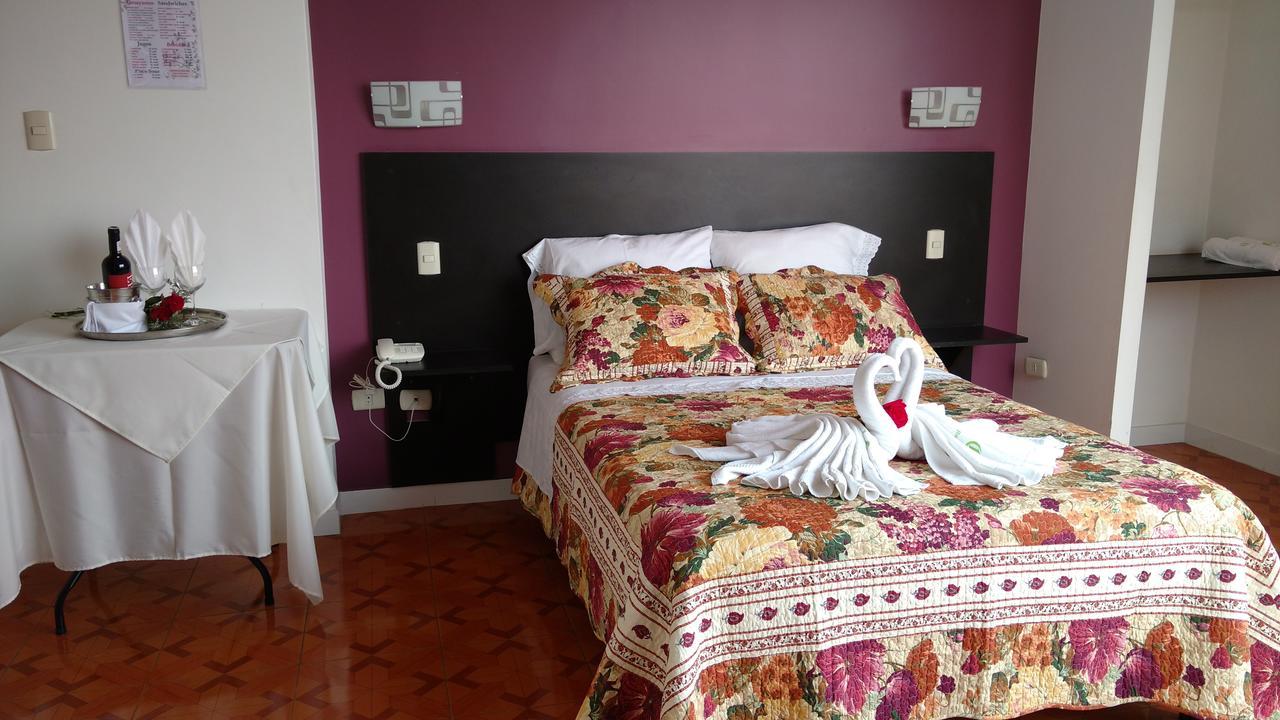 Casa Real Hotel Tacna Exterior photo